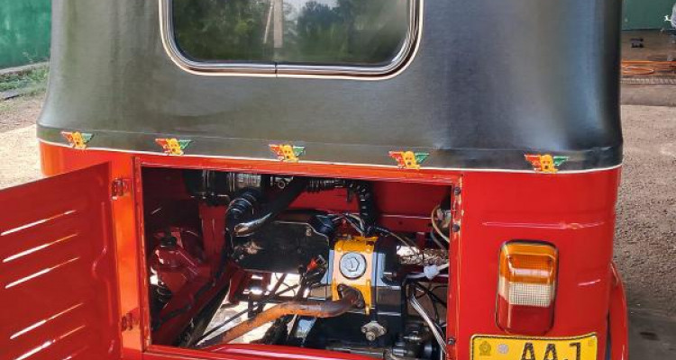 BAJAJ 2012 4 STROKE