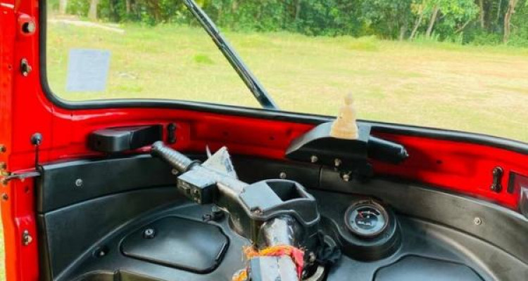BAJAJ 2015 4 STROKE