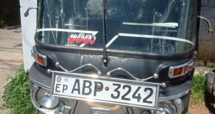 BAJAJ 2017 4 STROKE