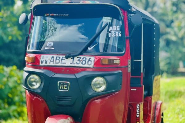 BAJAJ 2015 4 STROKE
