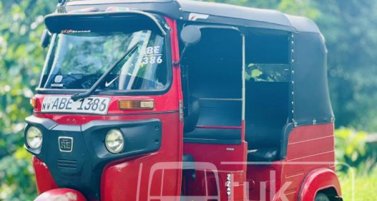 BAJAJ 2015 4 STROKE
