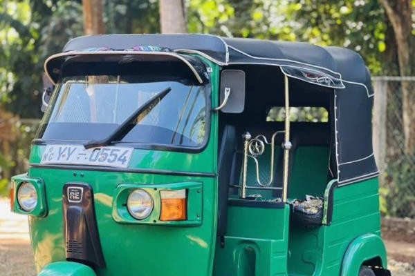 BAJAJ 2012 4 STROKE