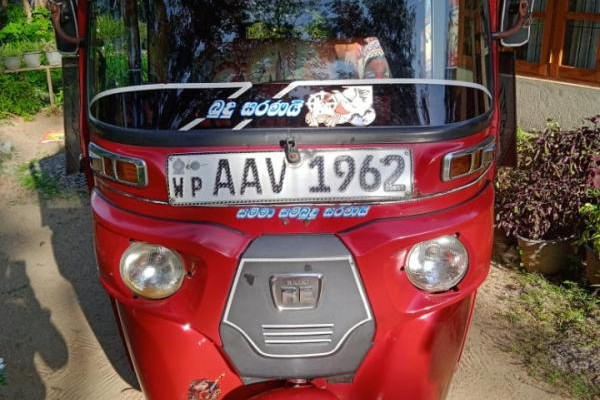 BAJAJ 2014 4 STROKE