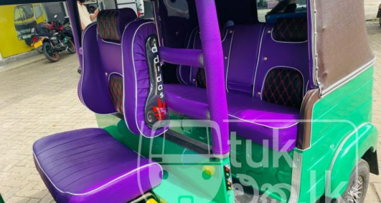 BAJAJ 2009 4 STROKE