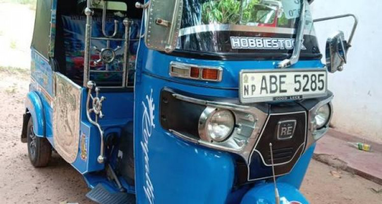 BAJAJ 2015 4 STROKE