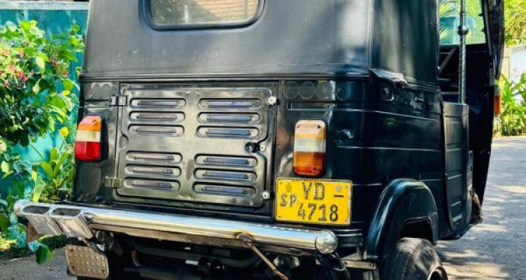 BAJAJ 2010 4 STROKE