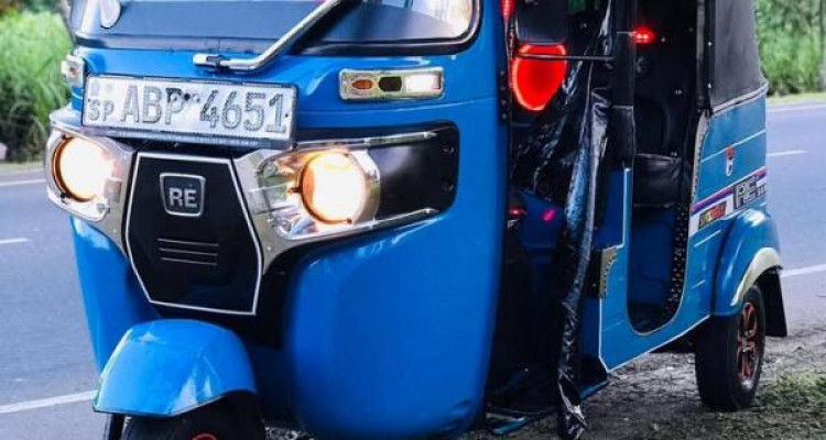 BAJAJ 2017 4 STROKE