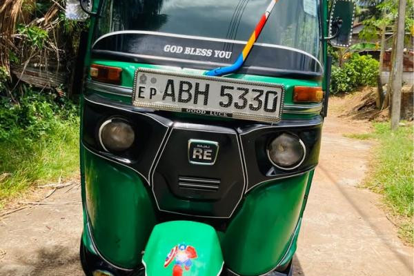 BAJAJ 2015 4 STROKE