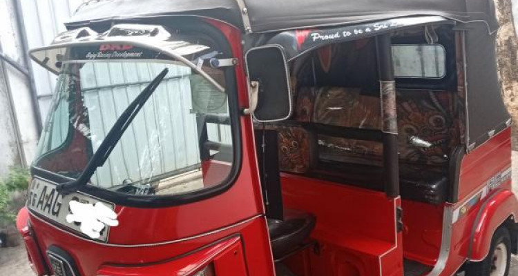 BAJAJ 2013 4 STROKE