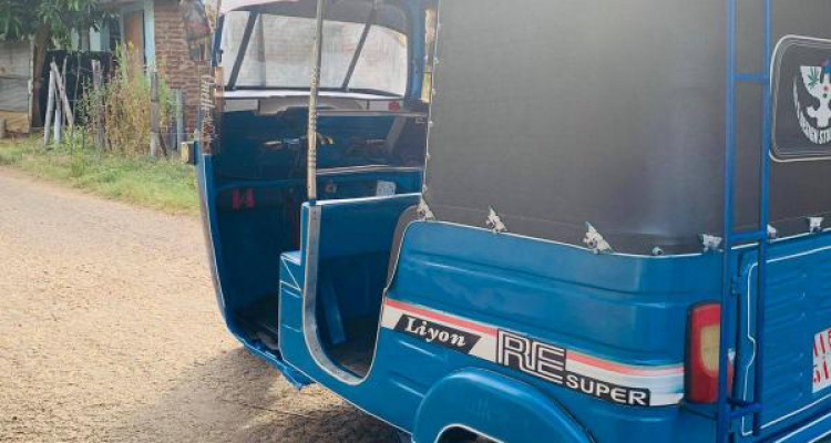 BAJAJ 1995 2 STROKE