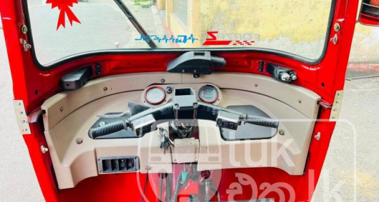 BAJAJ 2015 4 STROKE
