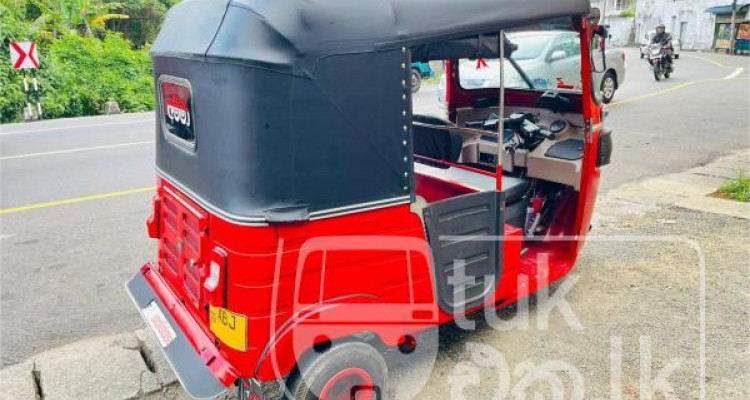 BAJAJ 2015 4 STROKE