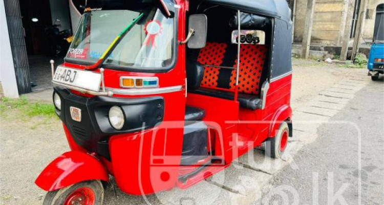 BAJAJ 2015 4 STROKE