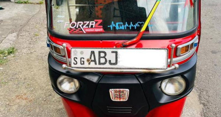 BAJAJ 2015 4 STROKE