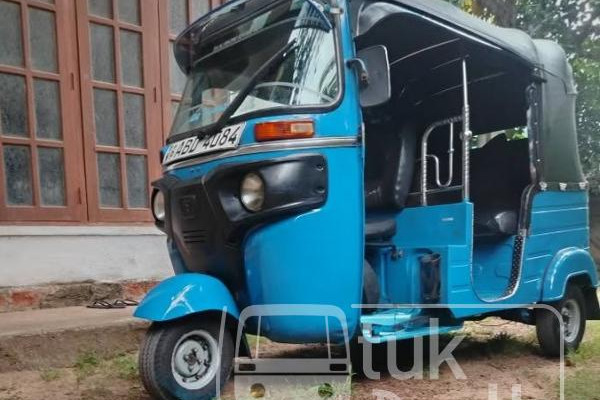 BAJAJ 2015 4 STROKE