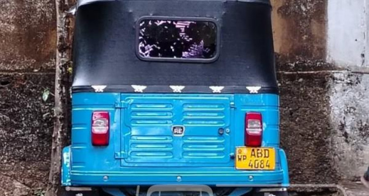 BAJAJ 2015 4 STROKE