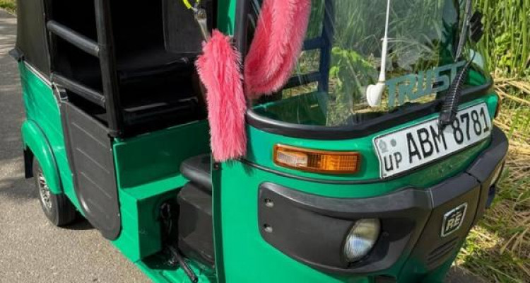 BAJAJ 2016 4 STROKE