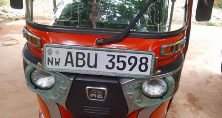 BAJAJ 2019 4 STROKE