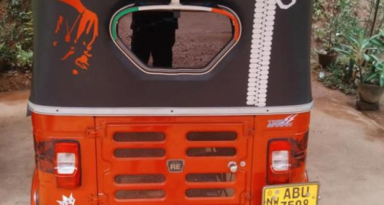 BAJAJ 2019 4 STROKE