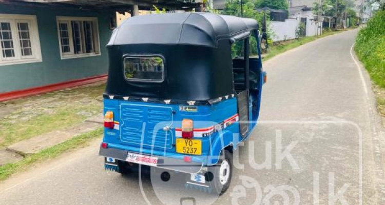 BAJAJ 2011 4 STROKE