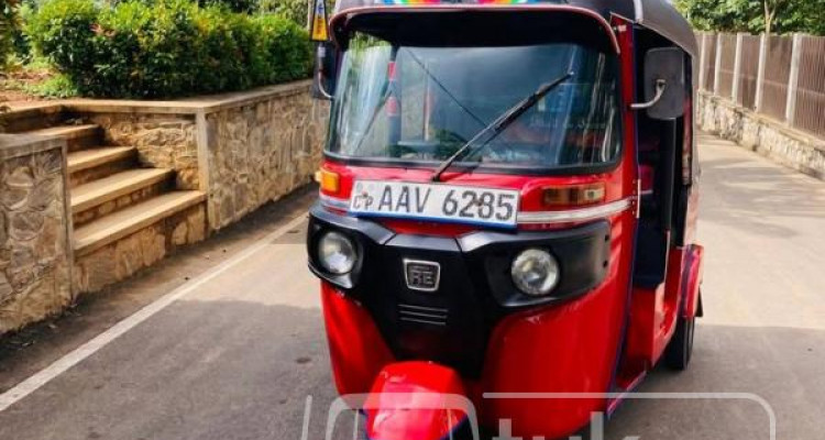 BAJAJ 2014 4 STROKE