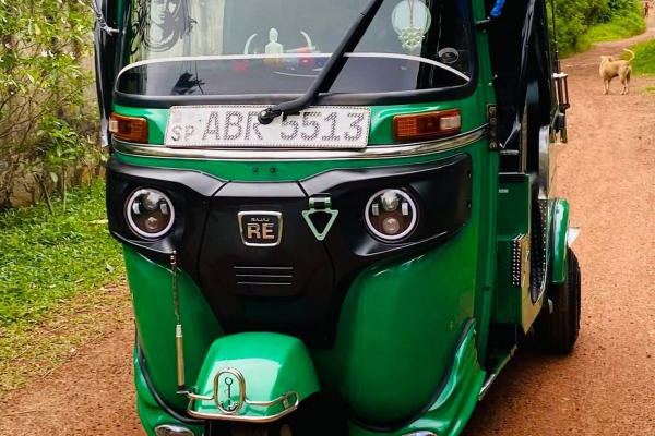 BAJAJ 2018 4 STROKE