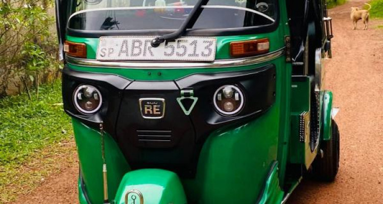 BAJAJ 2018 4 STROKE