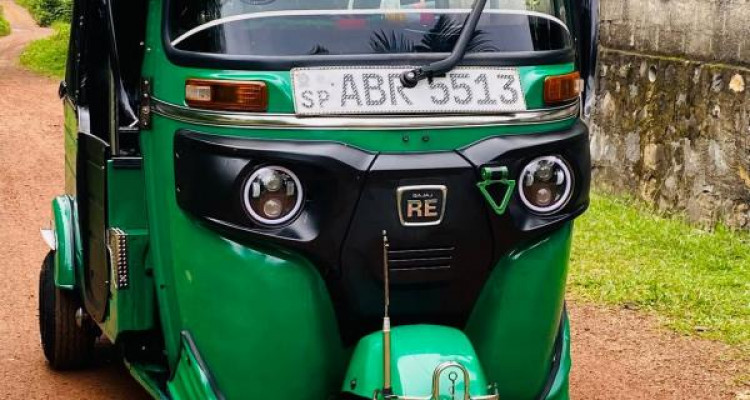 BAJAJ 2018 4 STROKE
