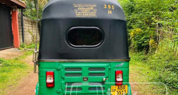 BAJAJ 2018 4 STROKE