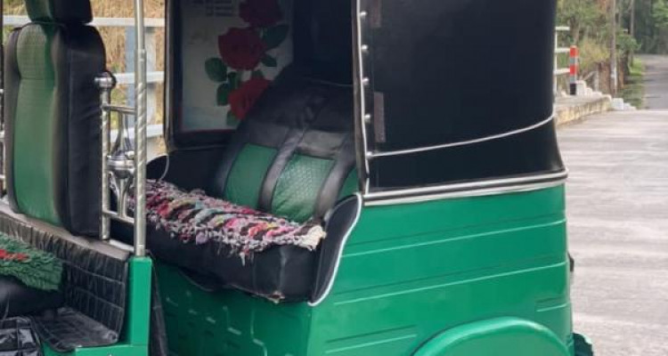 BAJAJ 2015 4 STROKE