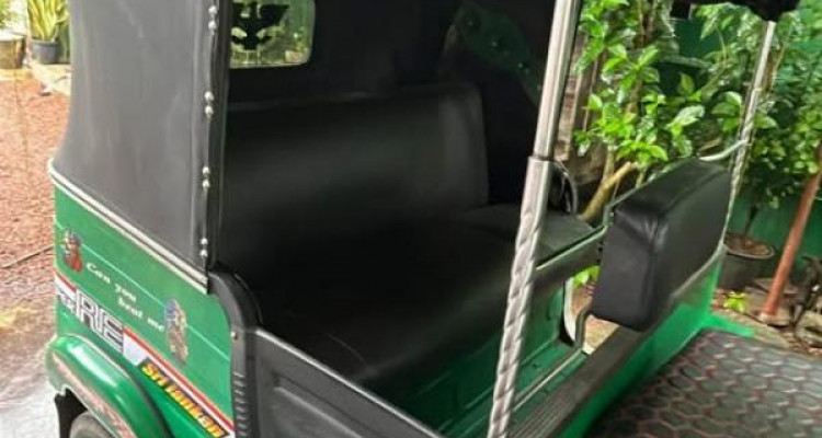 BAJAJ 2002 2 STROKE