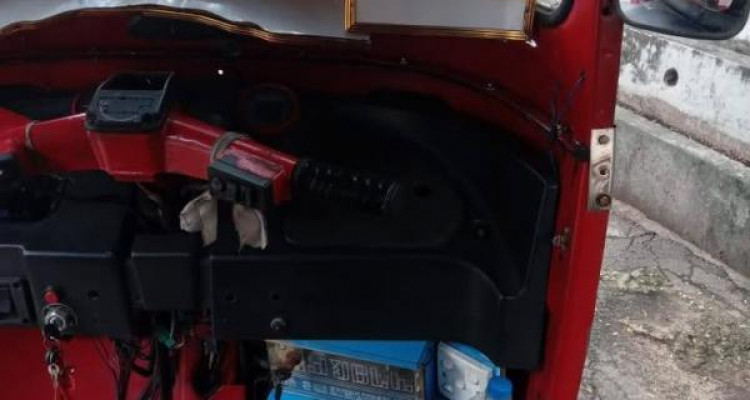 BAJAJ 4 STROKE 2011