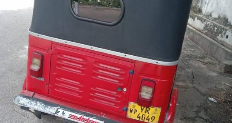 BAJAJ 4 STROKE 2011