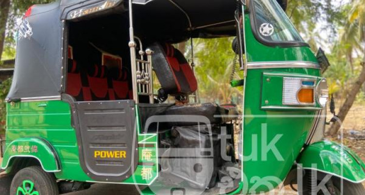 BAJAJ 2013 4 STROKE