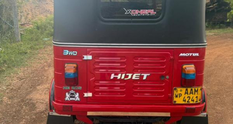 BAJAJ 2013 4 STROKE