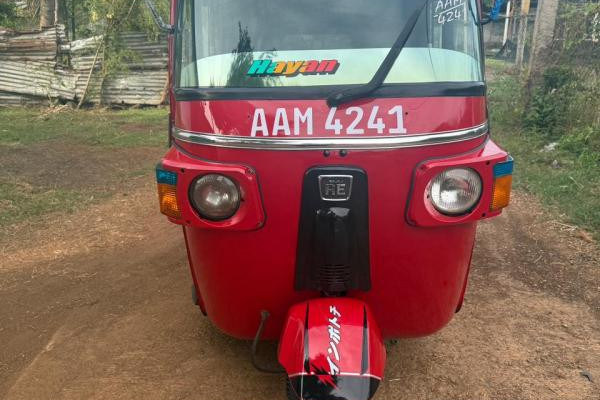 BAJAJ 2013 4 STROKE