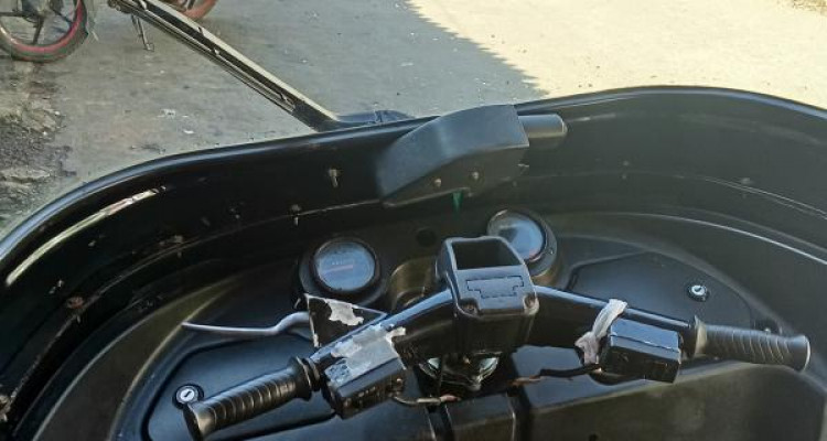 BAJAJ 2011 4 STROKE