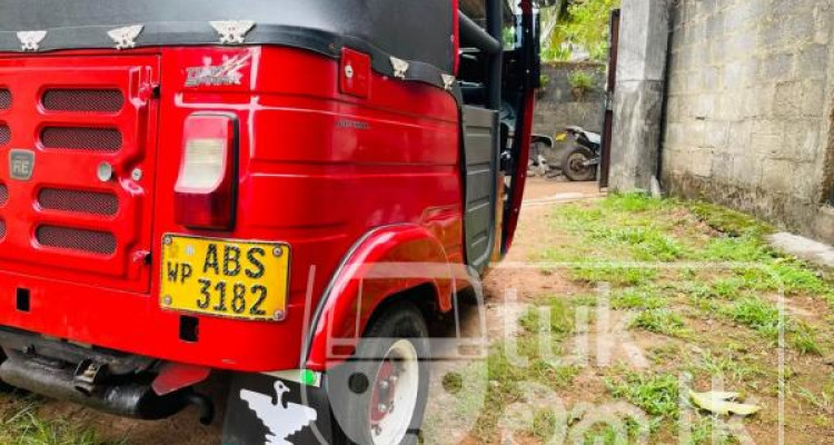 BAJAJ 2018 4 STROKE