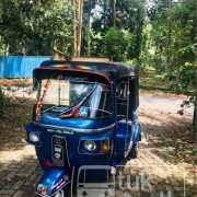 BAJAJ 4 STROKE 2011
