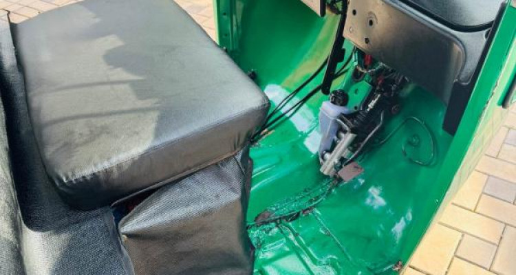 BAJAJ 2012 4 STROKE