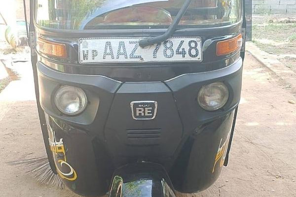 BAJAJ 2015 4 STROKE