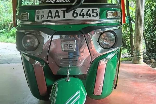 BAJAJ 2014 4 STROKE