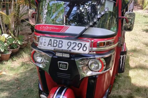 BAJAJ 2015 4 STROKE
