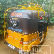 BAJAJ 2015 4 STROKE