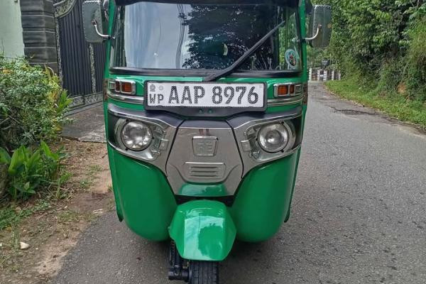 BAJAJ 2014 4 STROKE