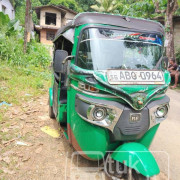 BAJAJ 2016 4 STROKE
