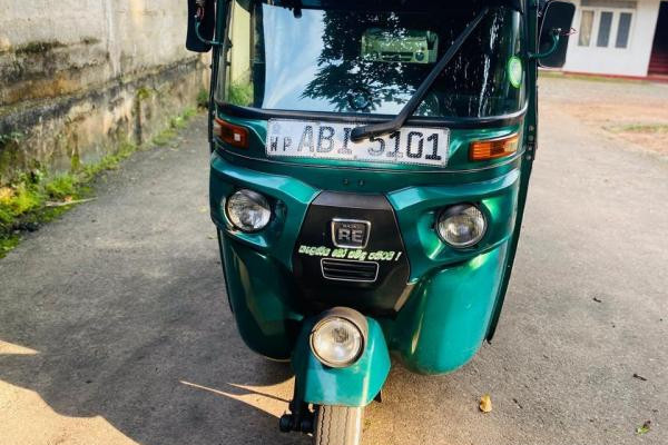 BAJAJ 2015 4 STROKE