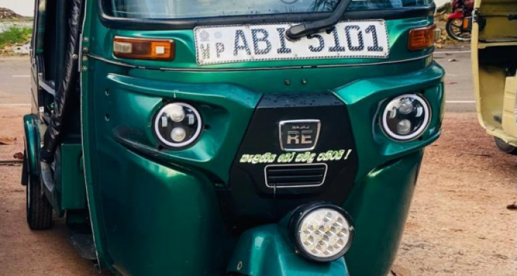 BAJAJ 2015 4 STROKE