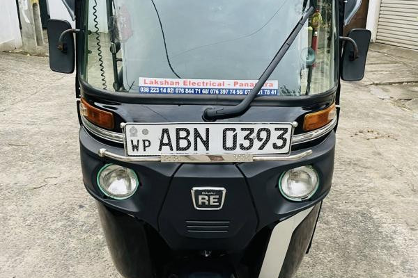 BAJAJ 2016 4 STROKE