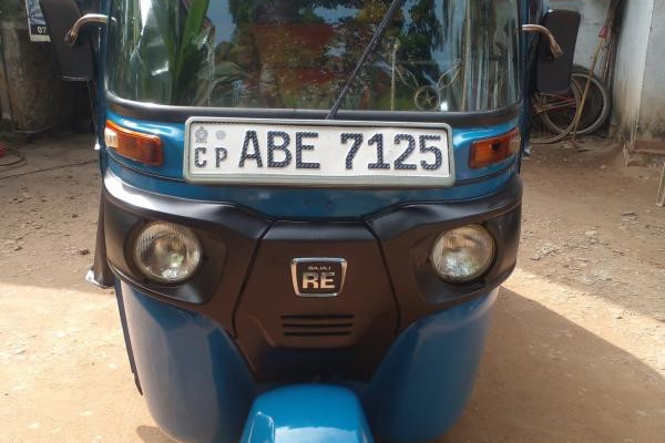 BAJAJ 2015 4 STROKE